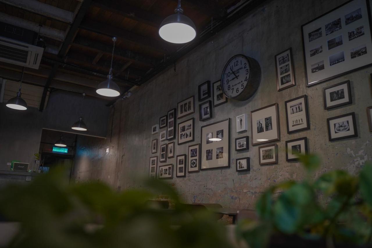 De Cafe & Rest House อิโปห์ ภายนอก รูปภาพ